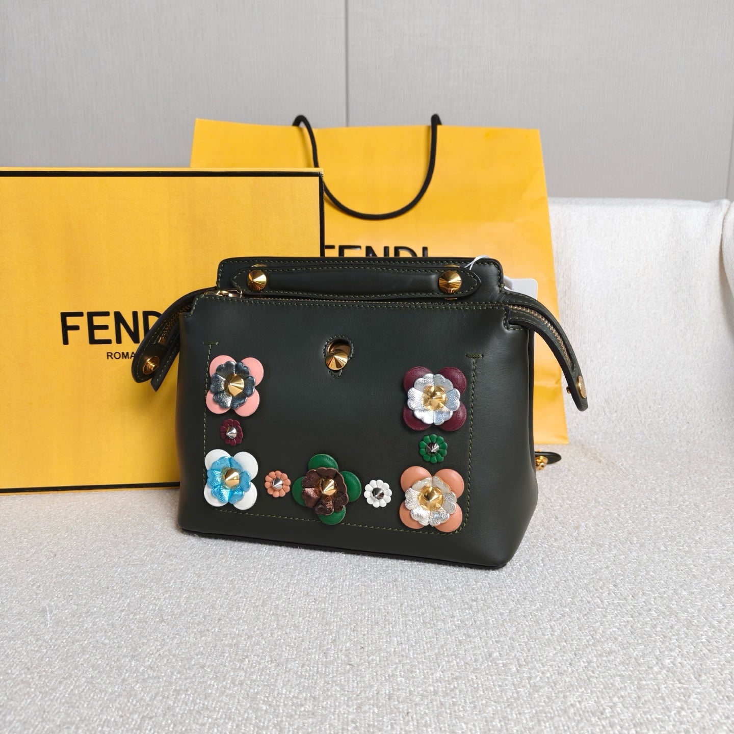 Fendi - Dotcom Rivet Flower Chain Bag - Leather - Green - (Small)
