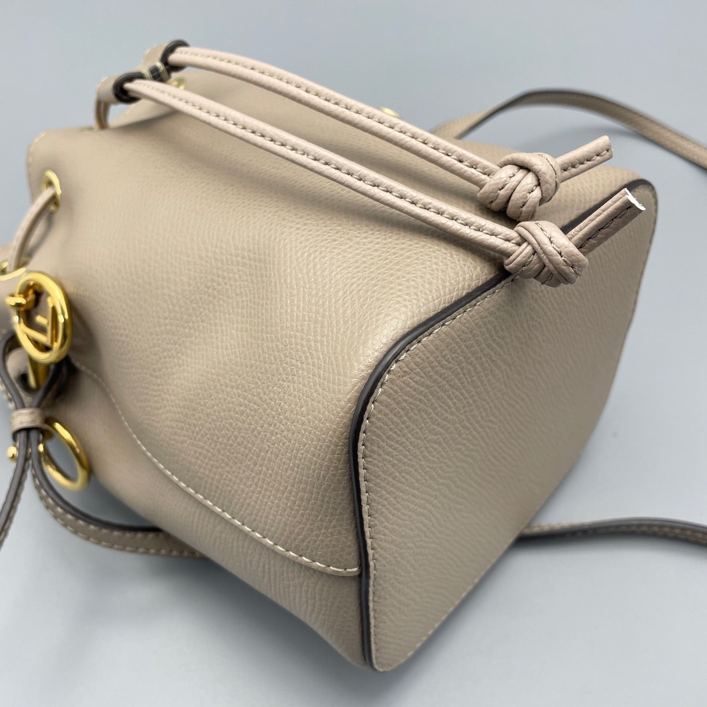 Fendi - Drawstring Mini Bucket Bag - Grained leather - Grey - (mini)