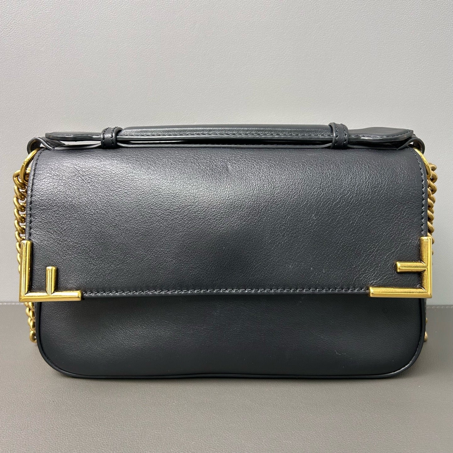 Fendi - Fendi Roma Badge Flap Bag - Coated canvas and Leather - Multicolour - (small)