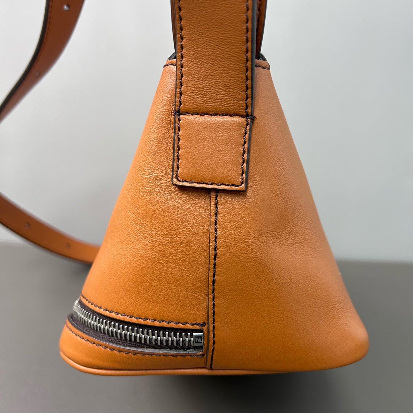 Fendi - Fendi Roma Crossbody Bag - Leather - Caramel - (Medium)