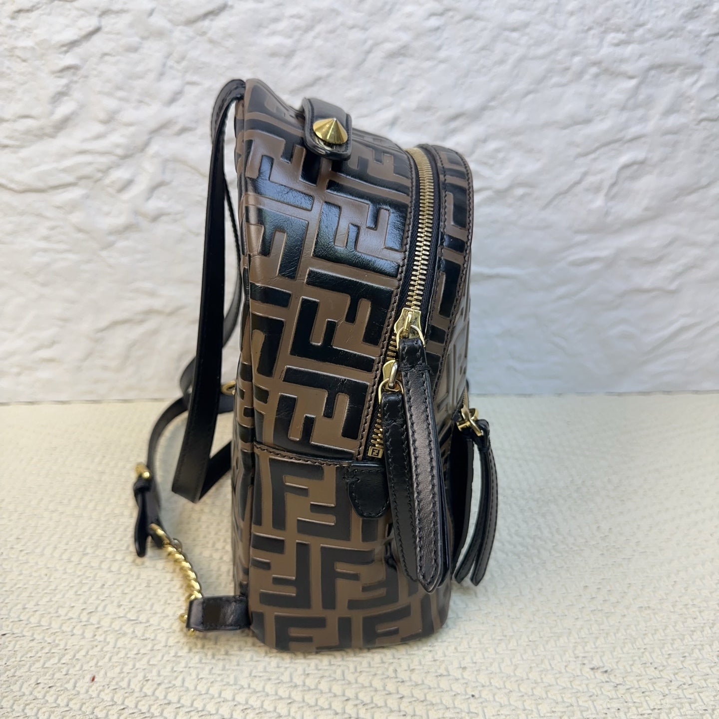 Fendi - FF Backpack - Leather - Brown - (small)