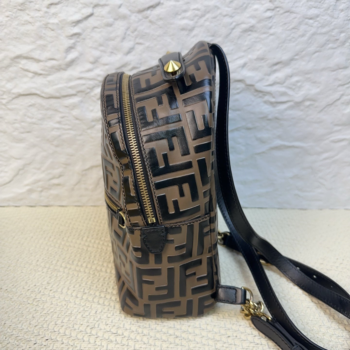Fendi - FF Backpack - Leather - Brown - (small)