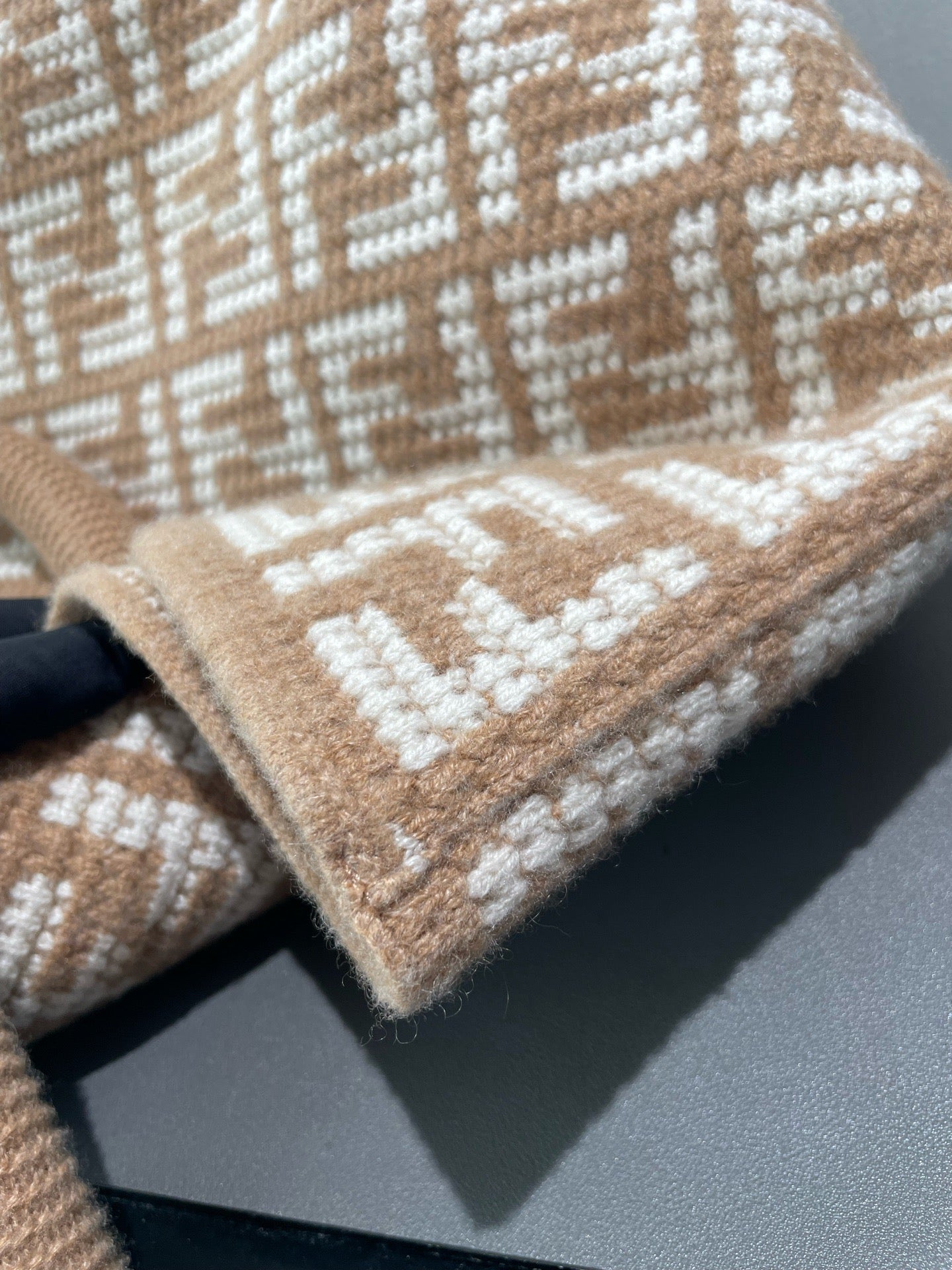 Fendi - FF Monogram Shopping Tote - Cashmere - Beige - (Large)