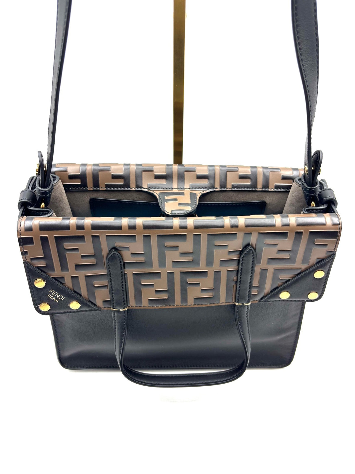 Fendi - Flip - Leather - Black
