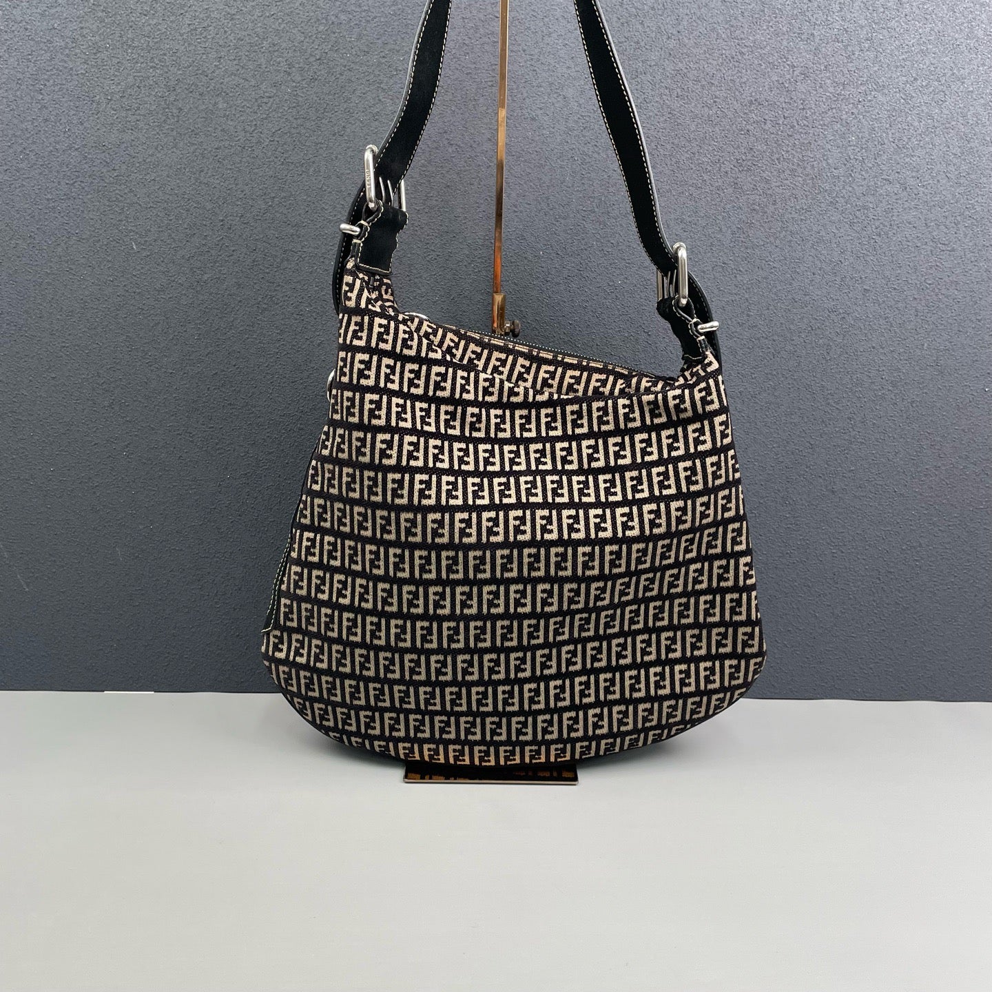 Fendi - Hobo Bag - Jacquard fabric with leather trim - Black and Beige with Silver-tone Hardware - (medium)