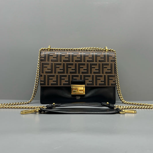 Fendi - Kan I - Leather - Black - (Medium)