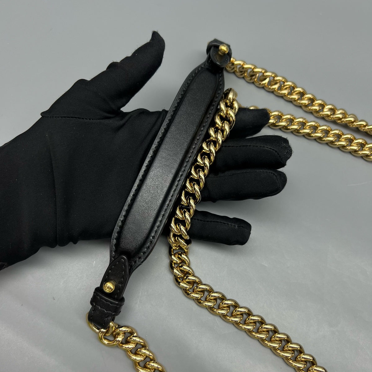 Fendi - Kan I - Leather - Black - (Medium)