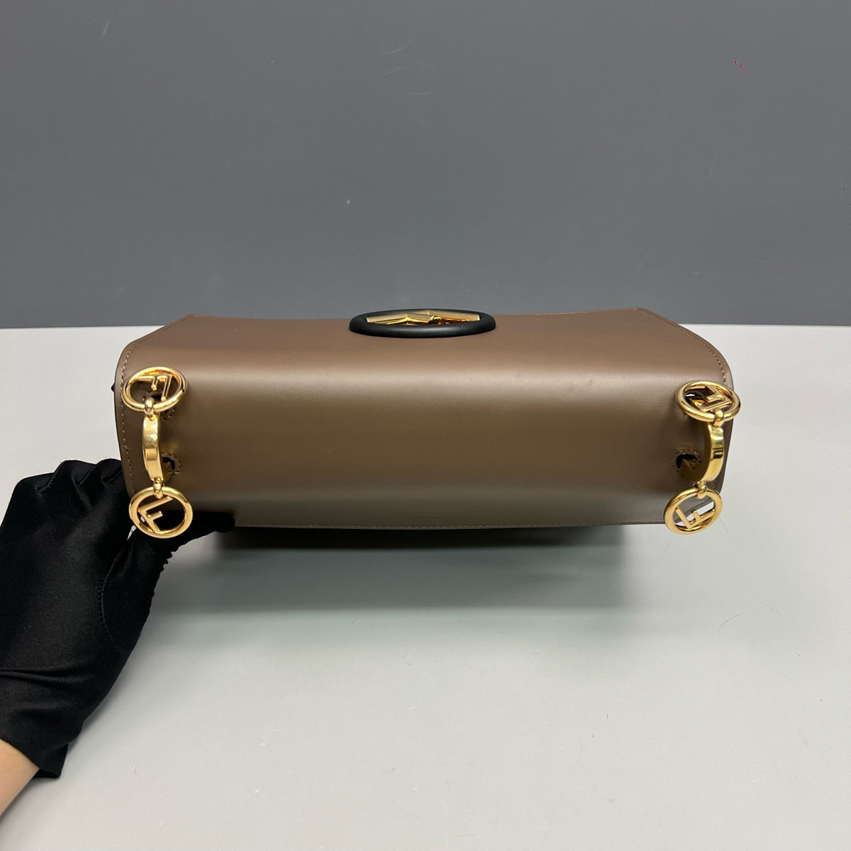 Fendi - Kan I - Leather - Brown - (Small)