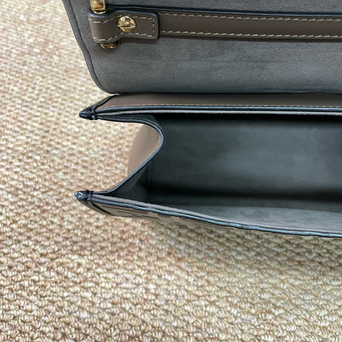 Fendi - Kan I - Leather - Brown - (Small)