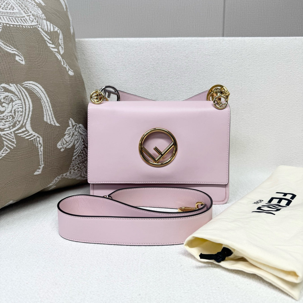 Fendi - Kan I - Leather - Pink - (small)