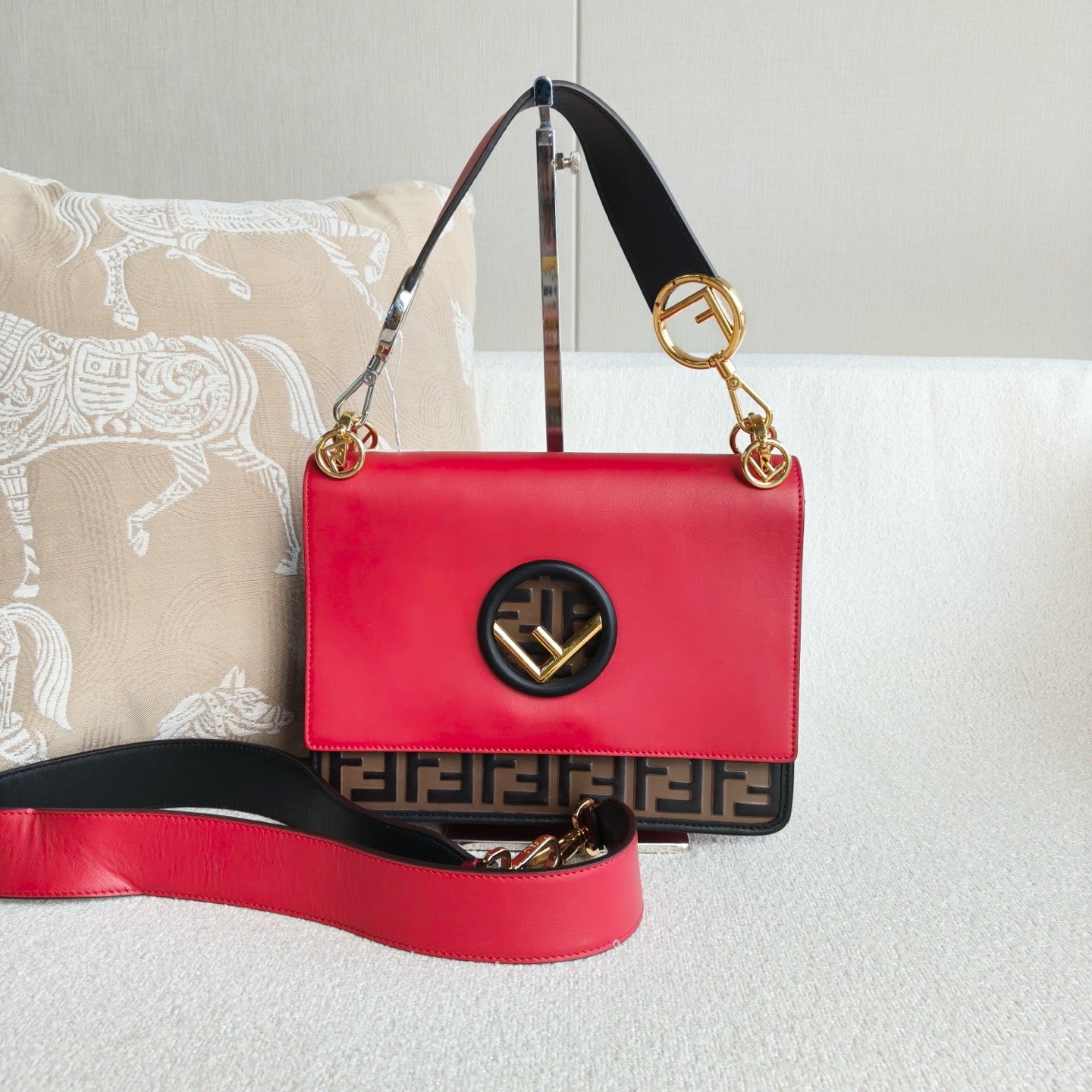 Fendi - Kan I - Leather - Red - (medium)