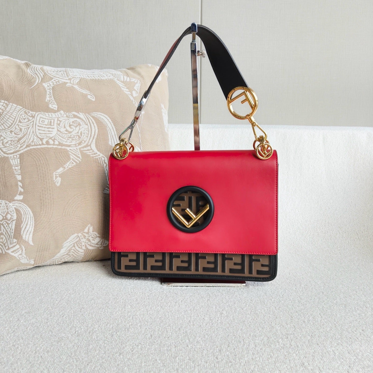 Fendi - Kan I - Leather - Red - (medium)