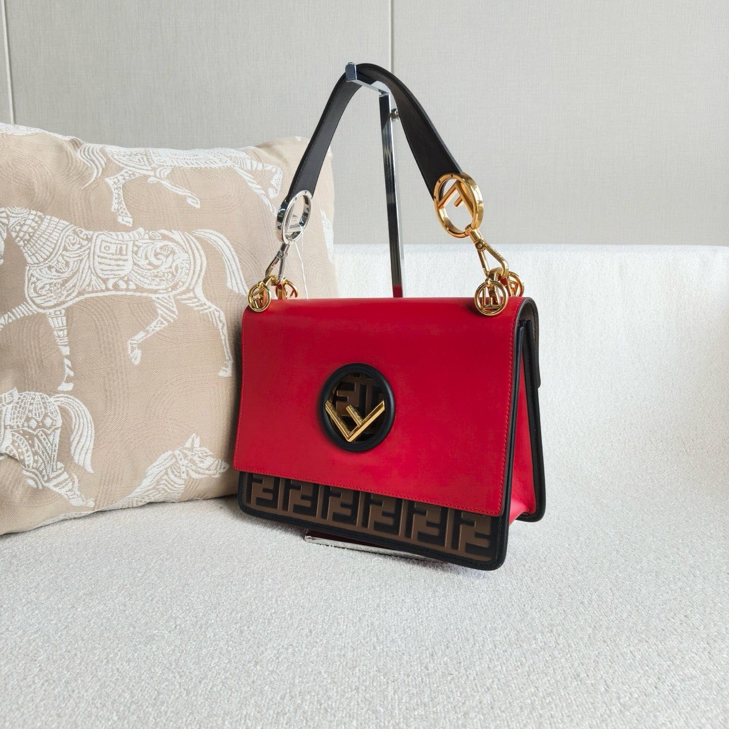 Fendi - Kan I - Leather - Red - (medium)