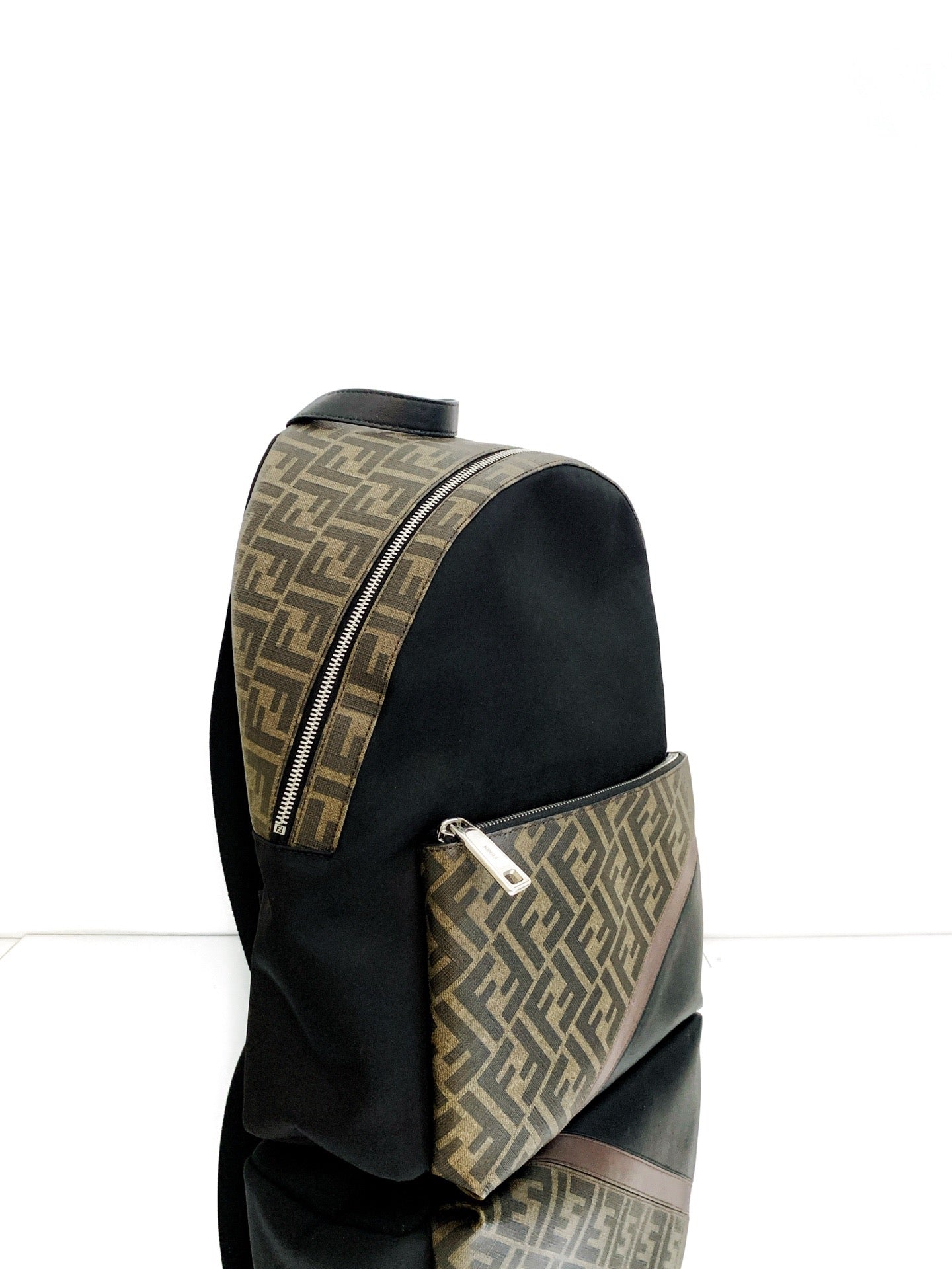 Fendi - Large Capacity Backpack - Coated canvas and nylon with leather trims - Black and Brown - (large)