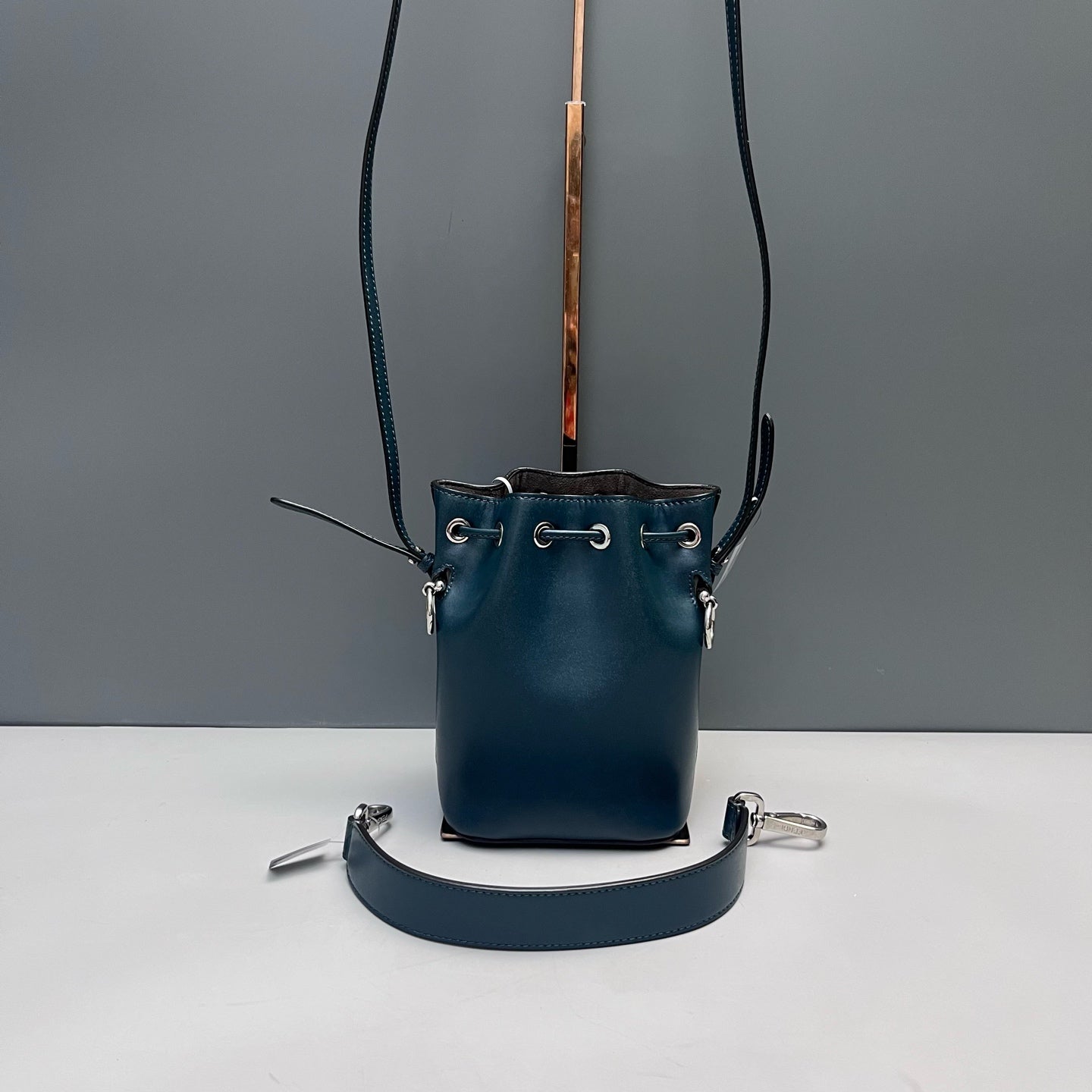Fendi - Mini Bucket Bag - Smooth leather - Petrol Blue - (mini)