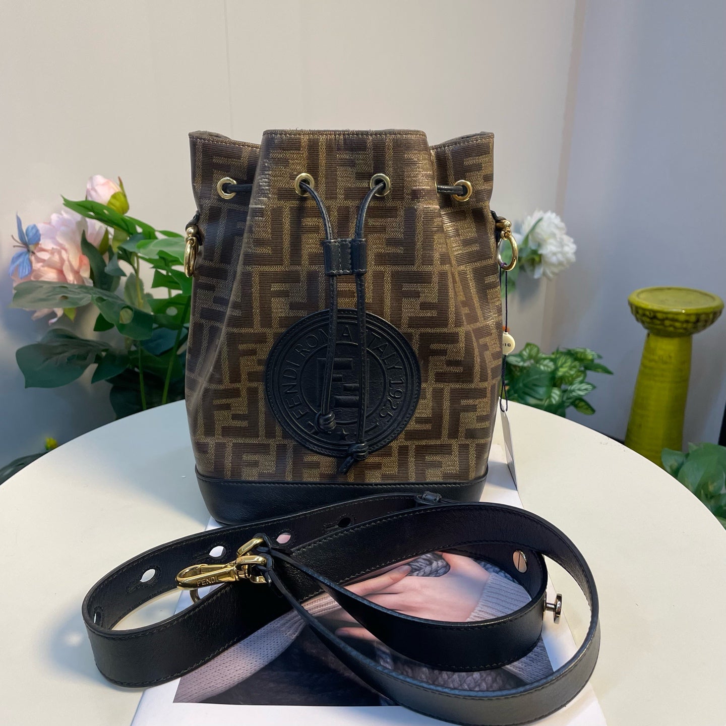 Fendi - Mon Tresor Bucket Bag - Coated canvas with leather trim - Brown with Black accents - (Medium)