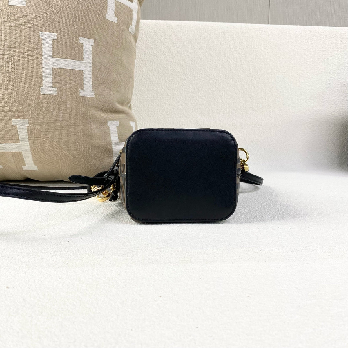 Fendi - Mon Tresor Bucket Bag - Leather - Brown - (mini)