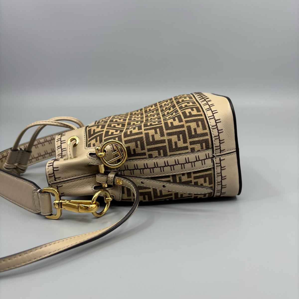 Fendi - Mon Tresor - Cloth - Beige - (mini)