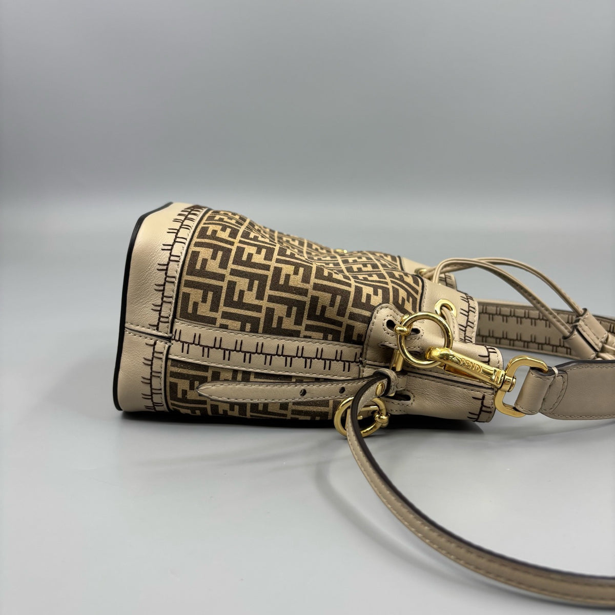 Fendi - Mon Tresor - Cloth - Beige - (mini)