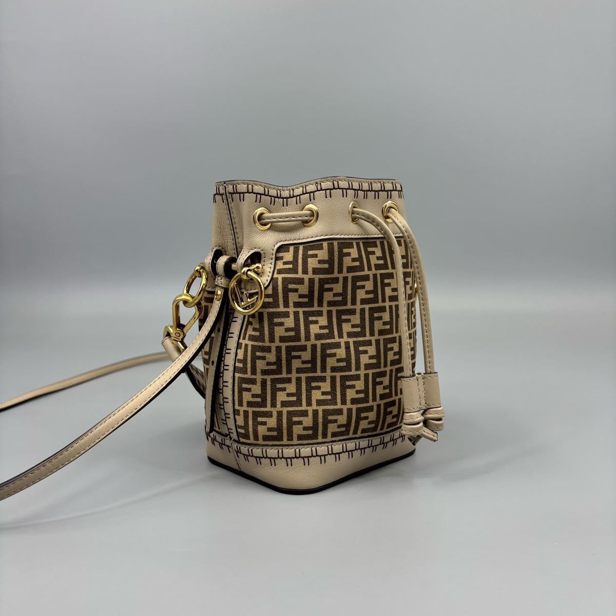 Fendi - Mon Tresor - Cloth - Beige - (mini)
