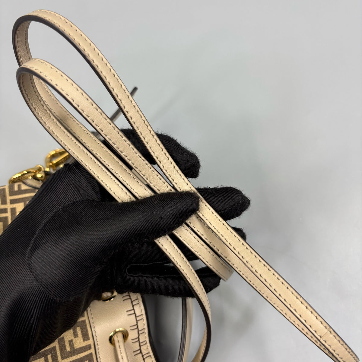 Fendi - Mon Tresor - Cloth - Beige - (mini)