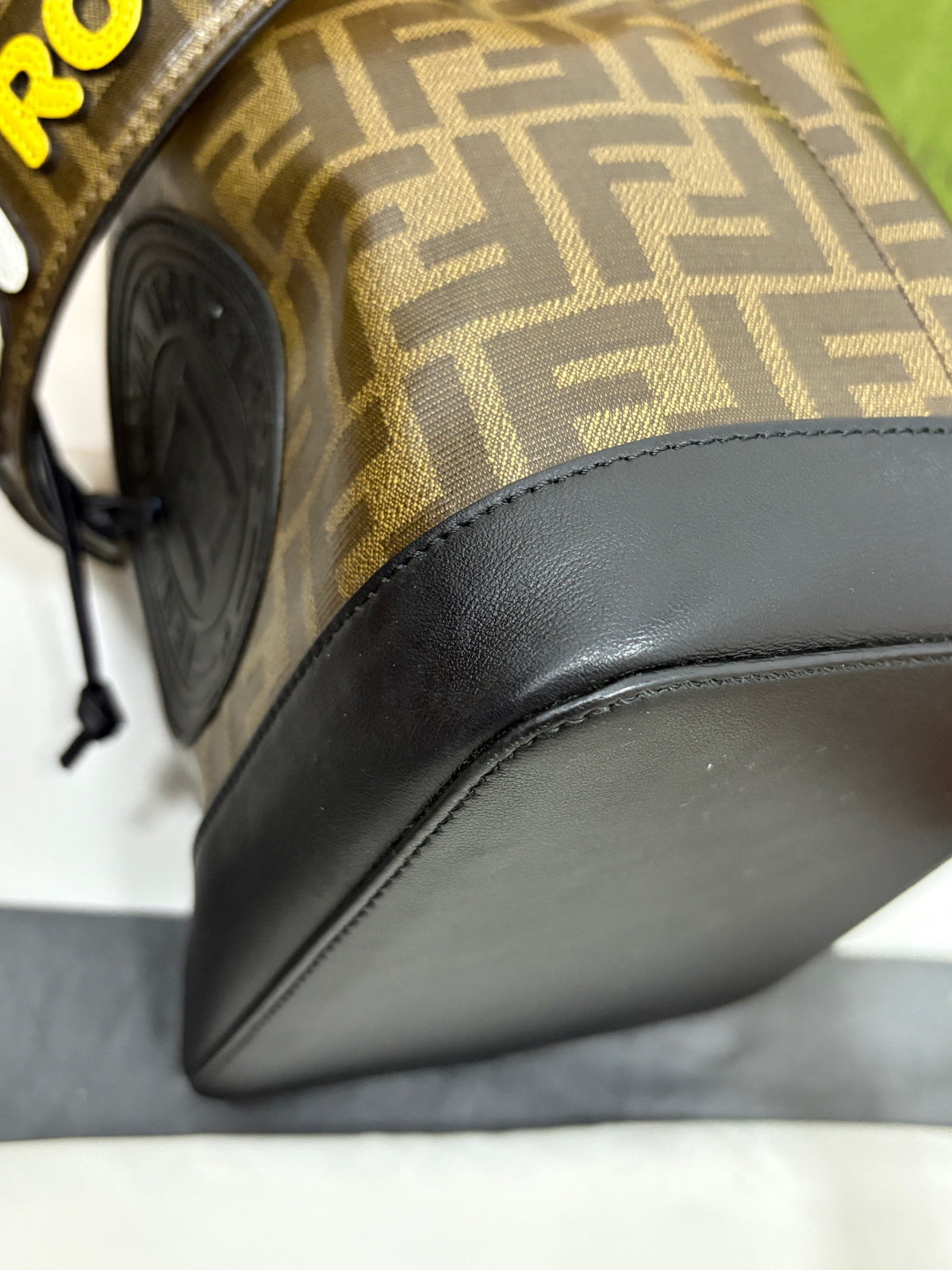 Fendi - Mon Tresor - Cloth - Brown - (small)
