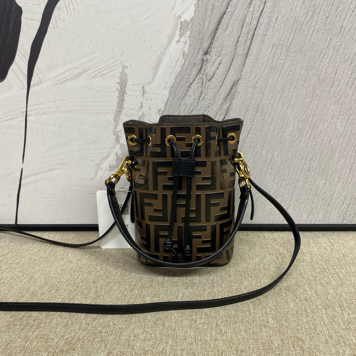 Fendi - Mon Tresor Mini Bucket Bag - Cowhide leather - Black and Brown - (mini)