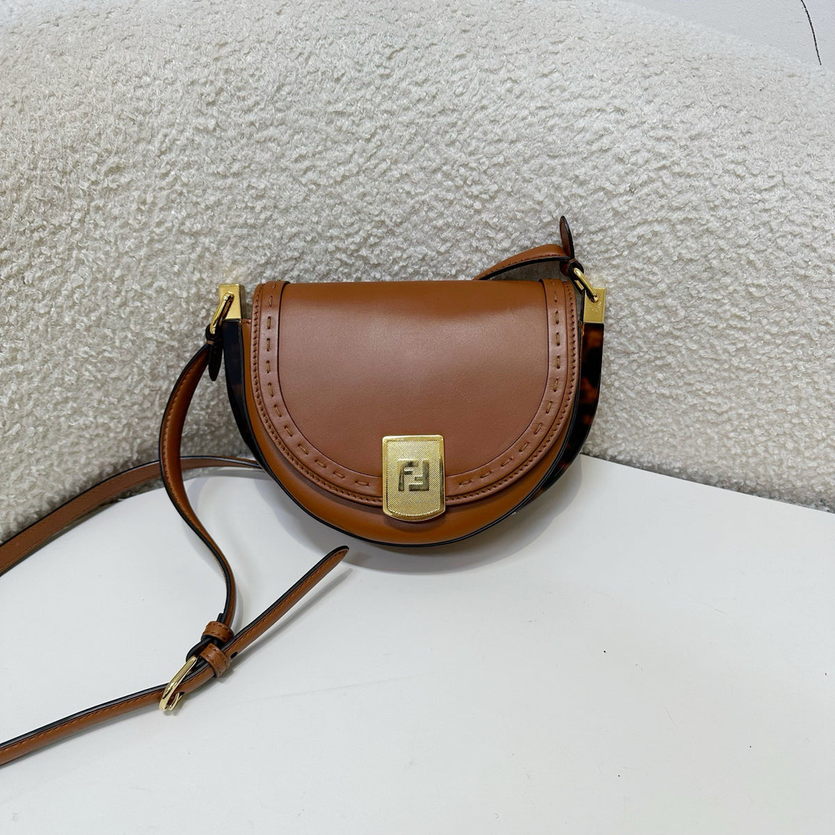 Fendi - Moonlight Small - Leather - Camel - (Small)