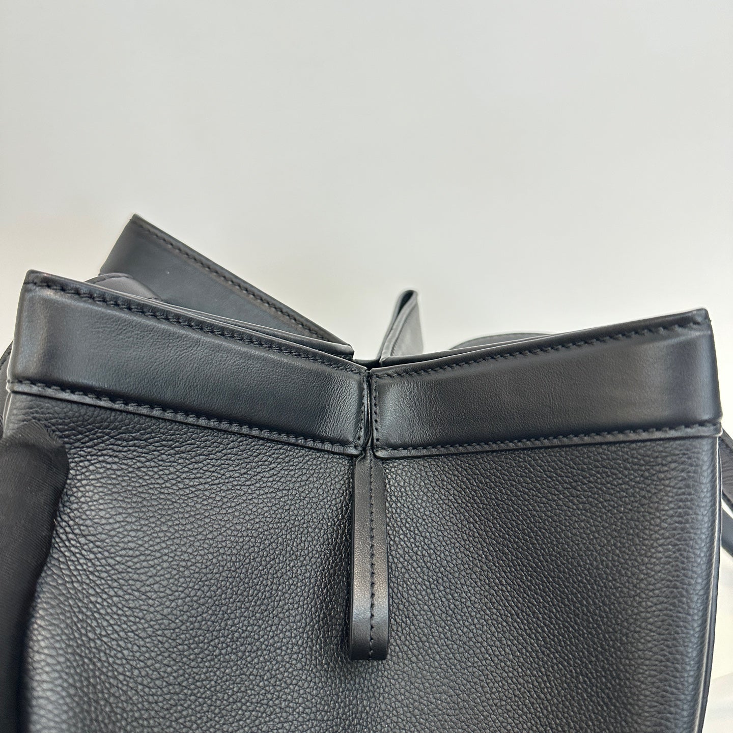 Fendi - Origami - Leather - Black - (medium)