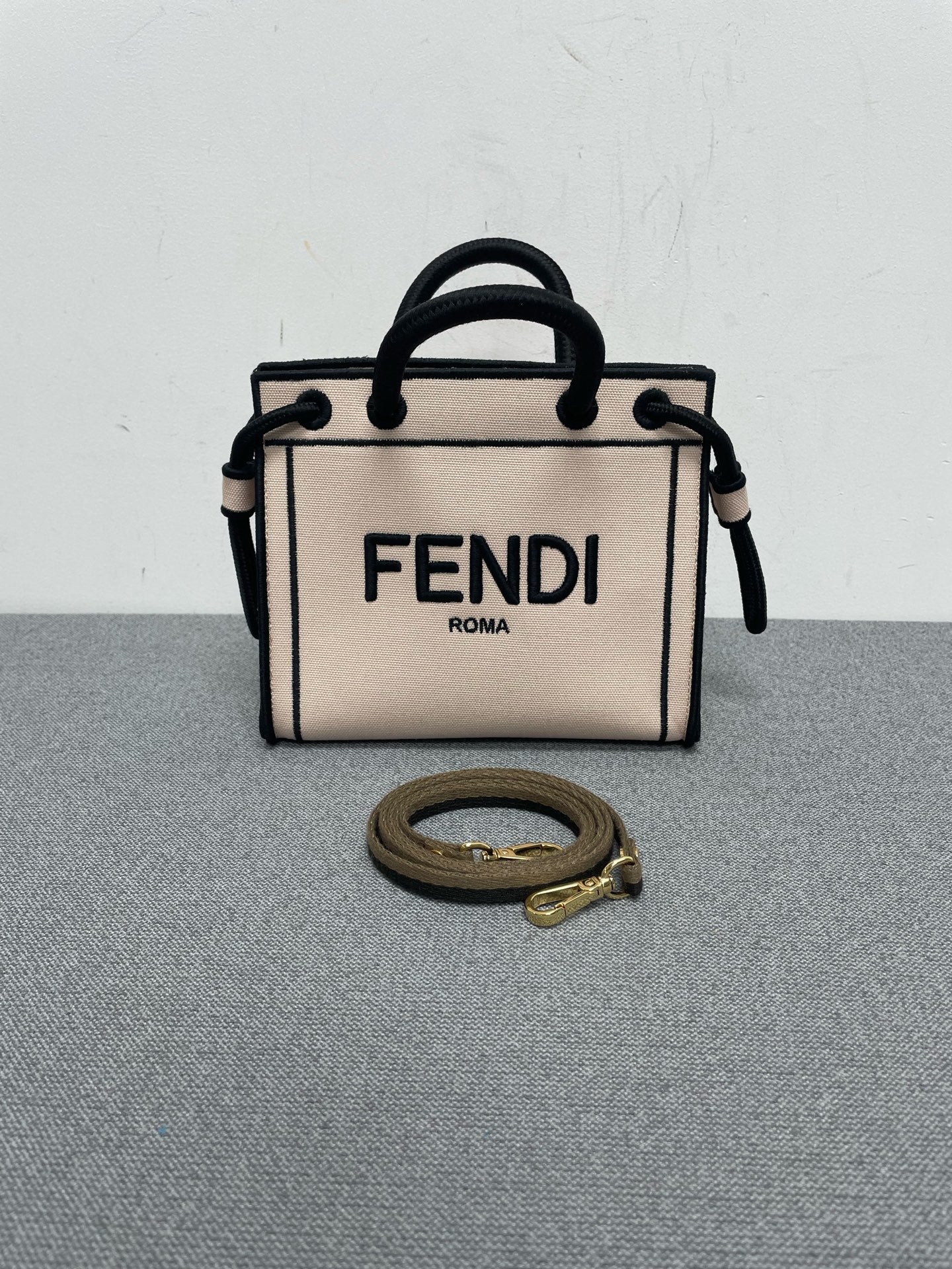 Fendi - Other - Cloth - Beige - (mini)
