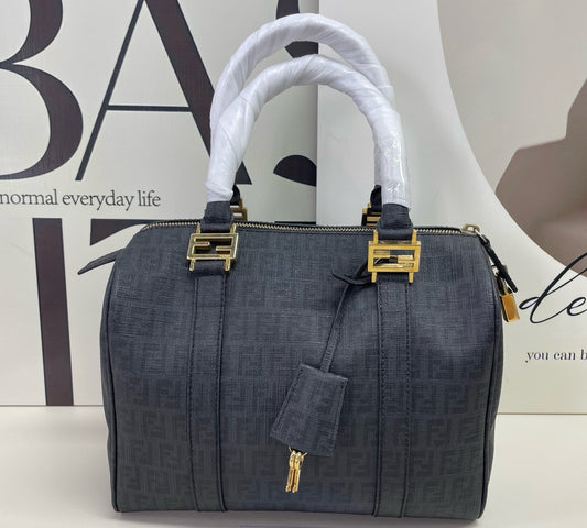 Fendi - Other - Cloth - Black - (small)