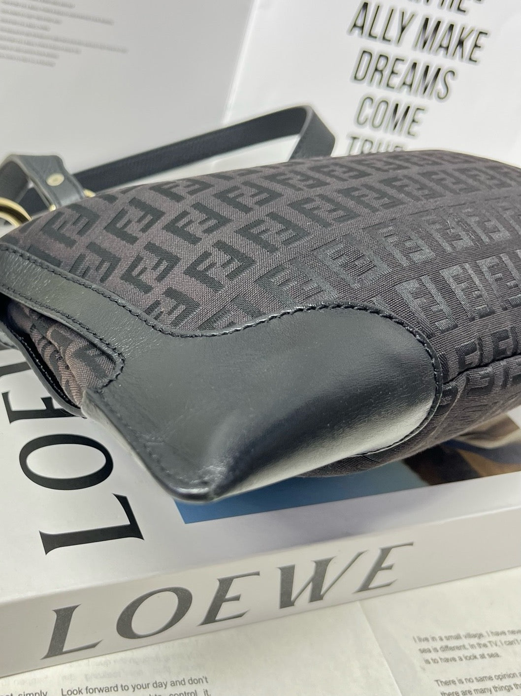 Fendi - Other - Cloth - Black - (small)