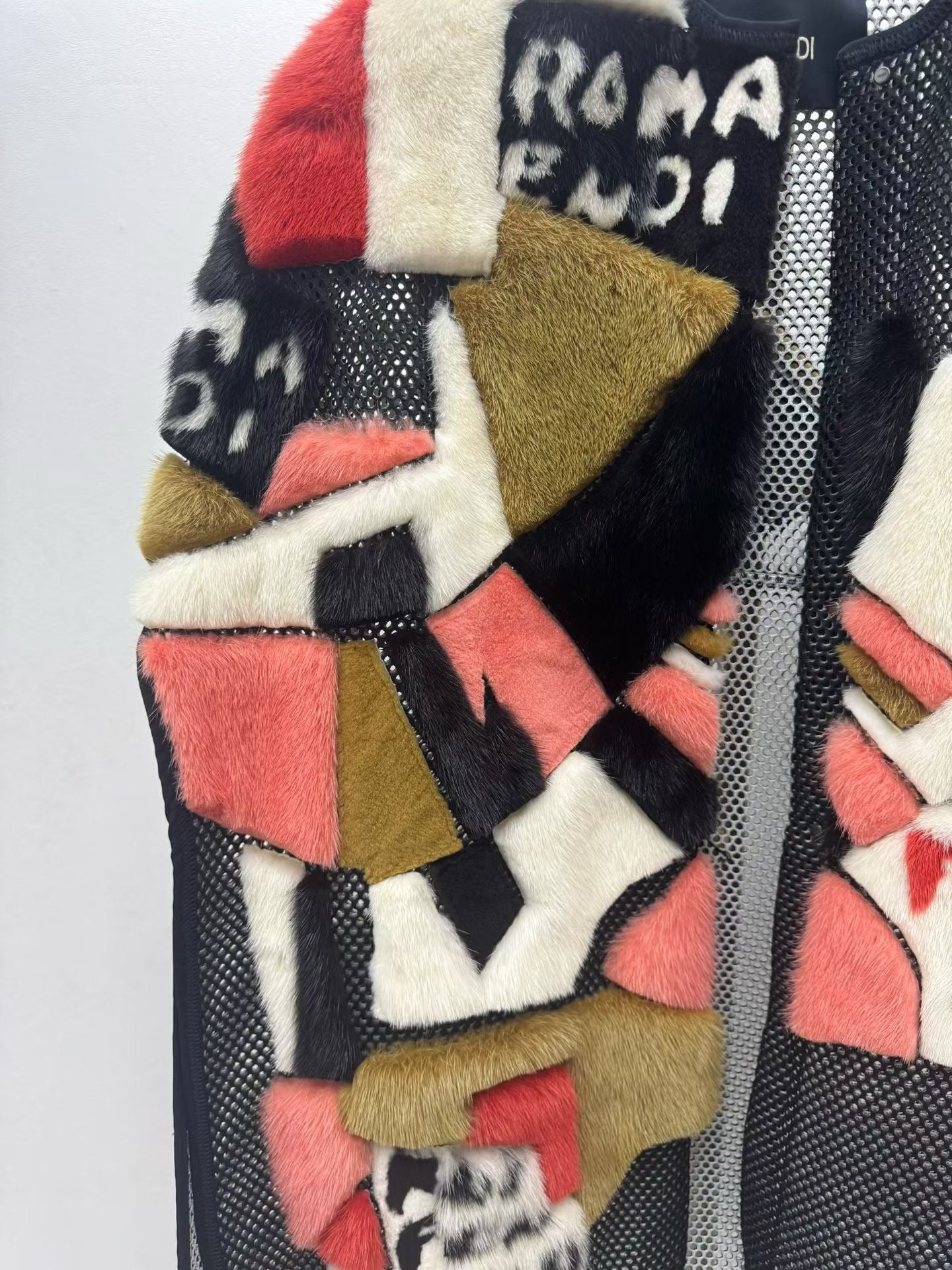 Fendi - Other - Fur - Mink - Multicolour - (38)