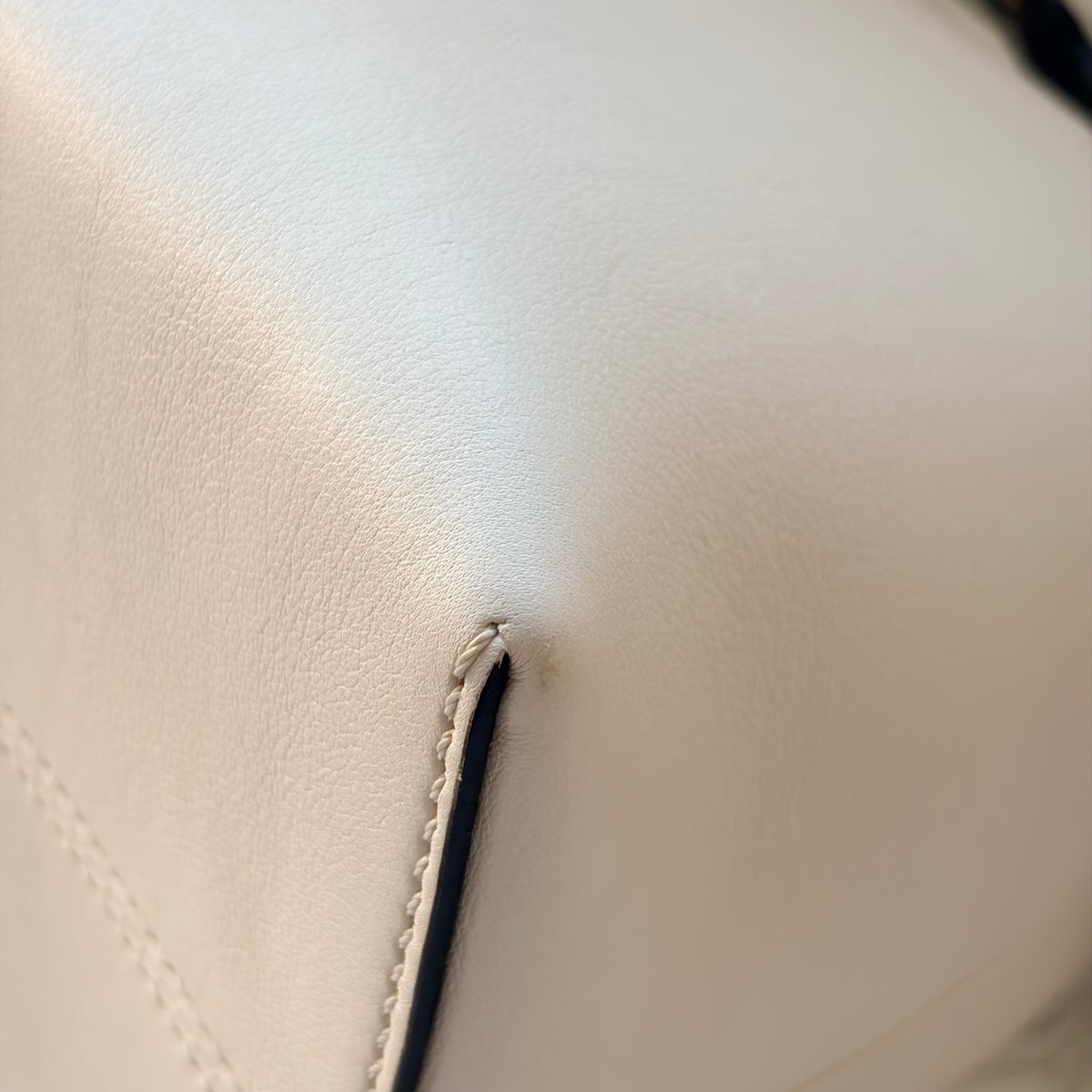 Fendi - Other - Leather - Beige