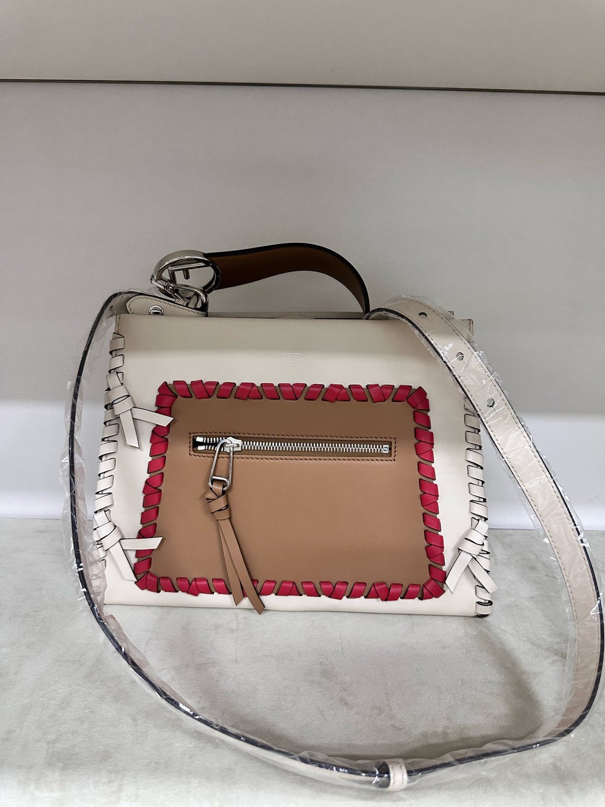 Fendi - Other - Leather - Beige - (medium)