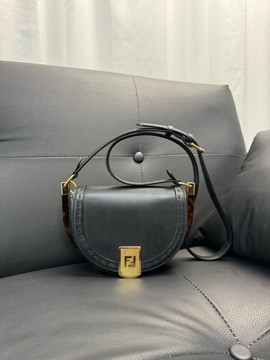 Fendi - Other - Leather - Black