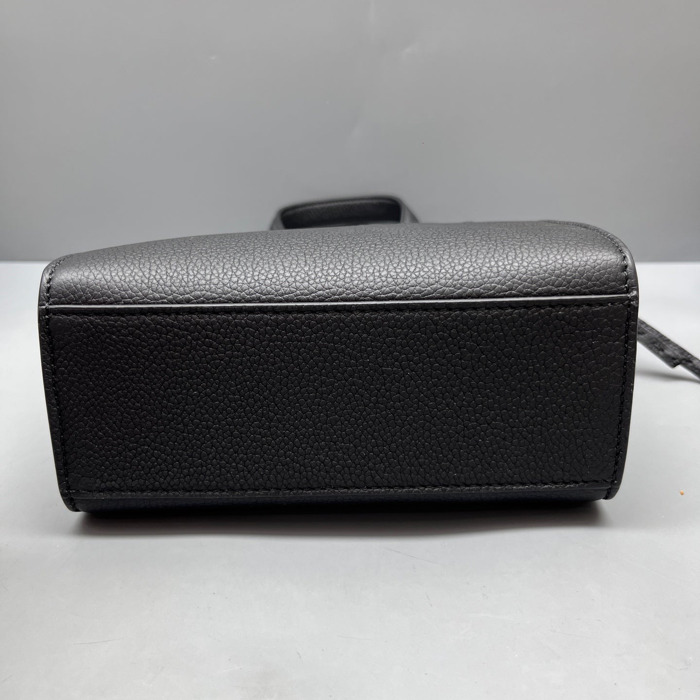 Fendi - Other - Leather - Black - (mini)