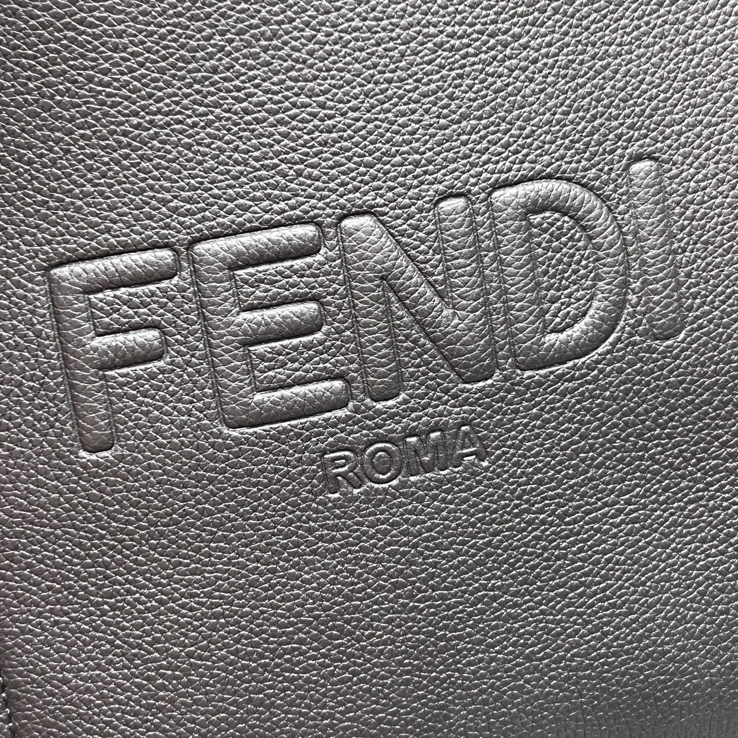 Fendi - Other - Leather - Black - (mini)