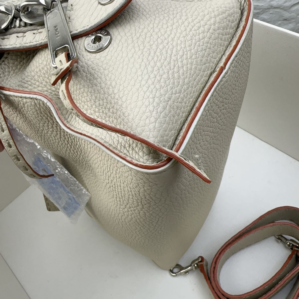Fendi - Other - Leather - Grey - (Medium)