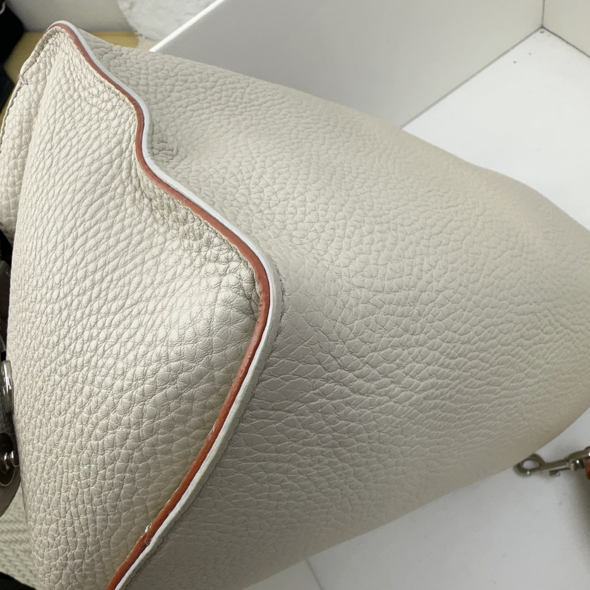 Fendi - Other - Leather - Grey - (Medium)