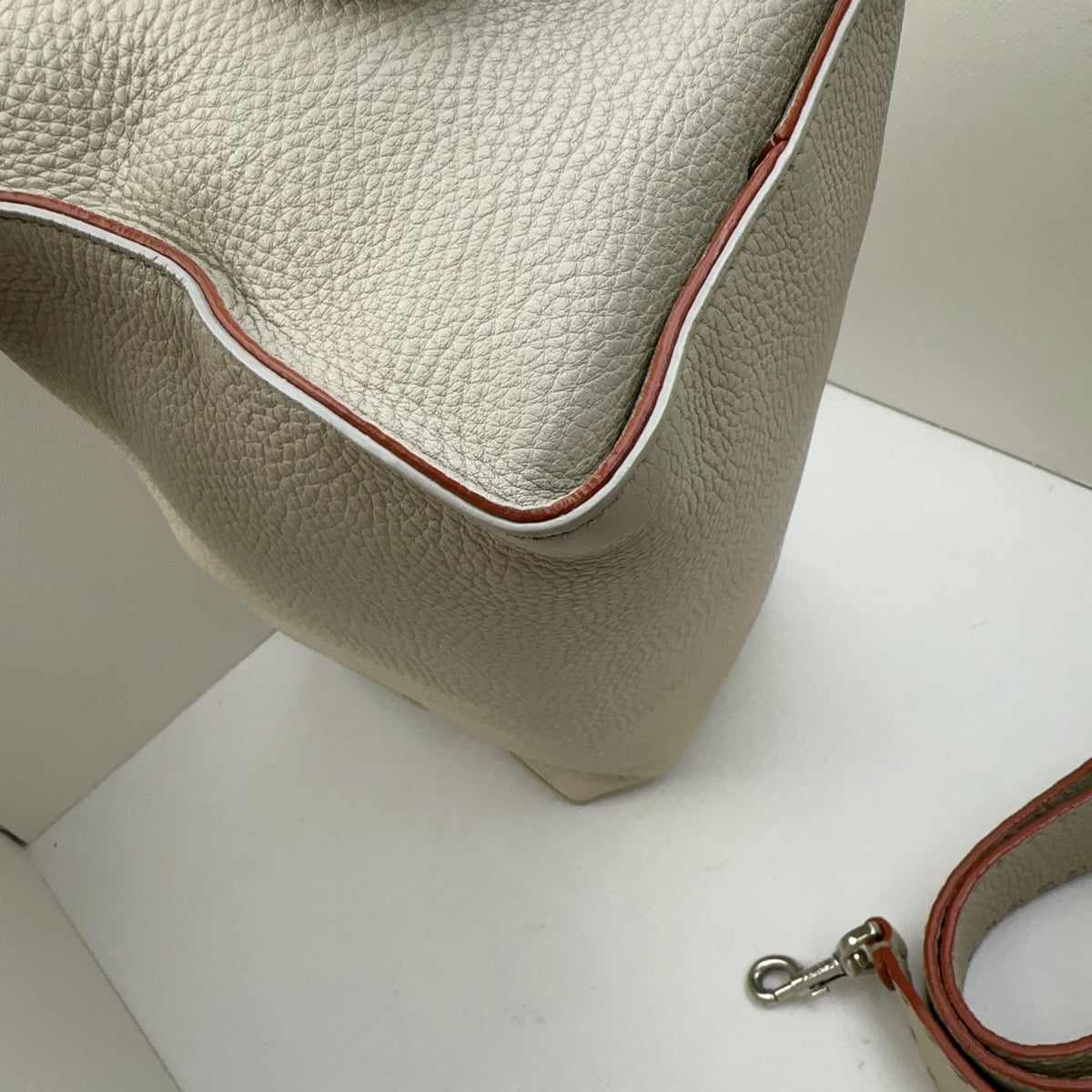 Fendi - Other - Leather - Grey - (Medium)
