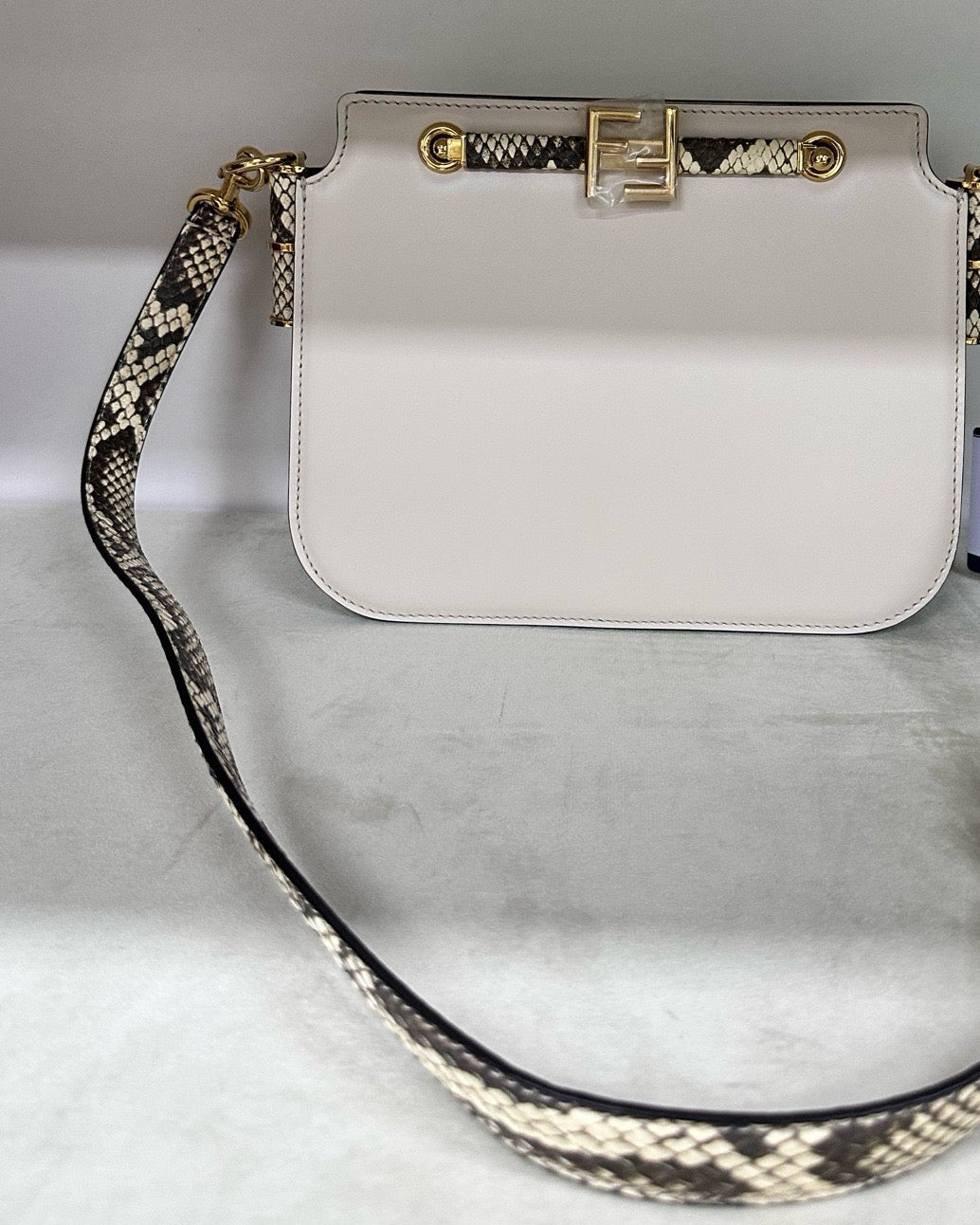 Fendi - Other - Leather - White - (Small)