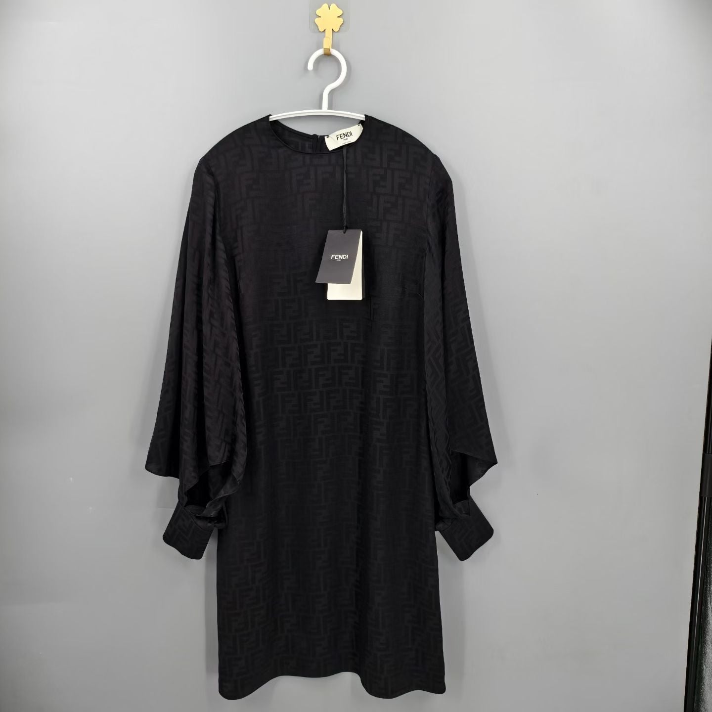 Fendi - Other - Silk - Black - (36)