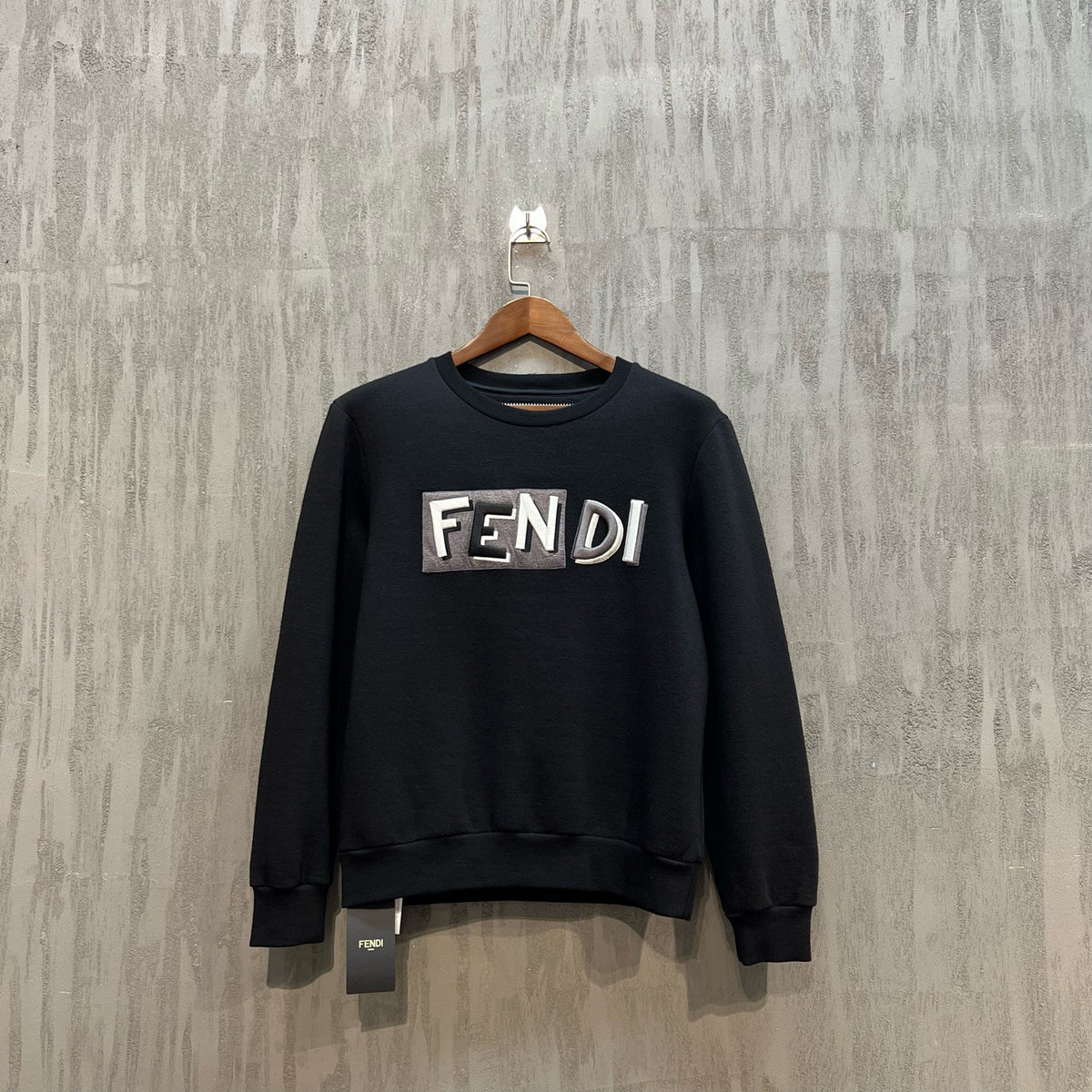 Fendi - Other - Wool - Black - (46)
