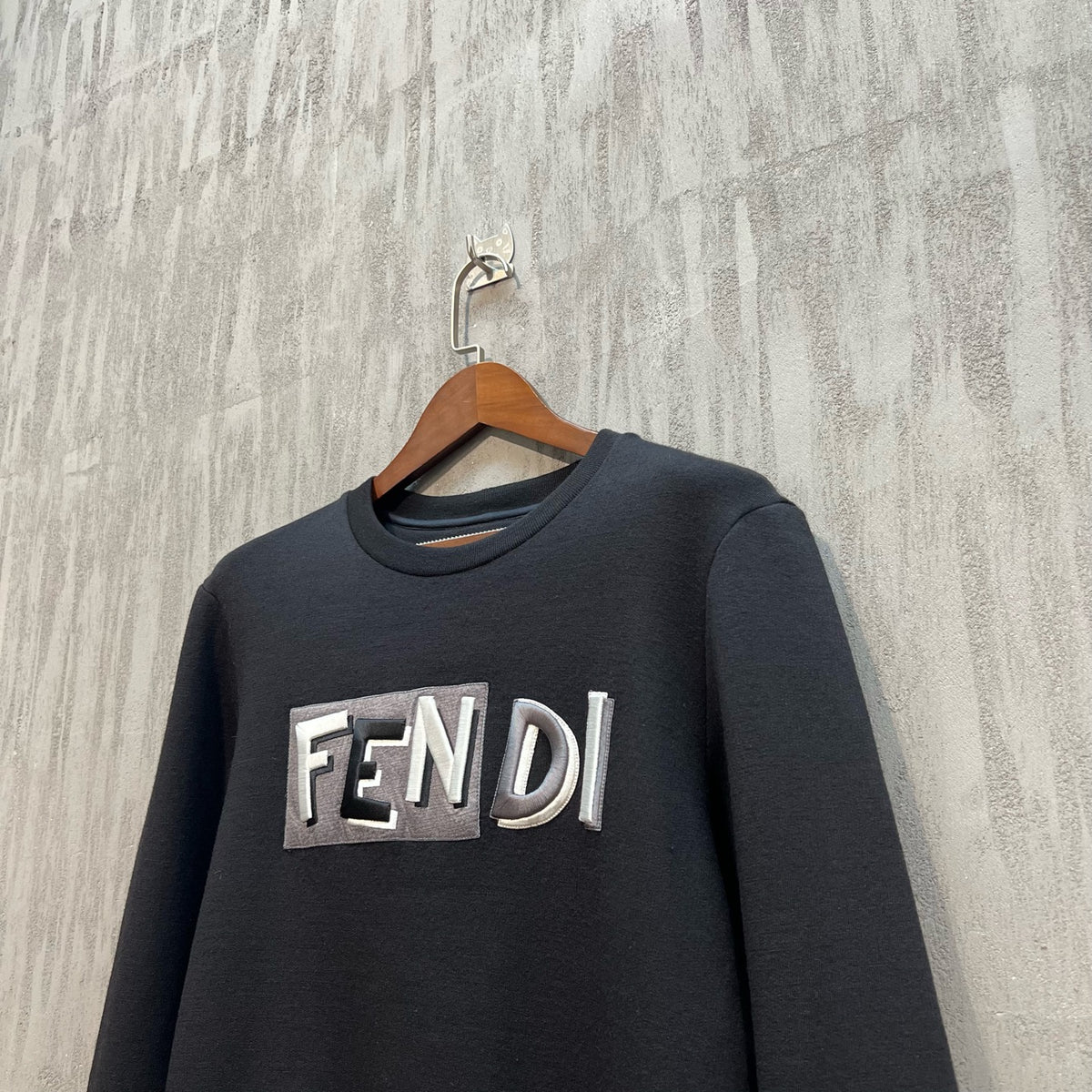 Fendi - Other - Wool - Black - (46)