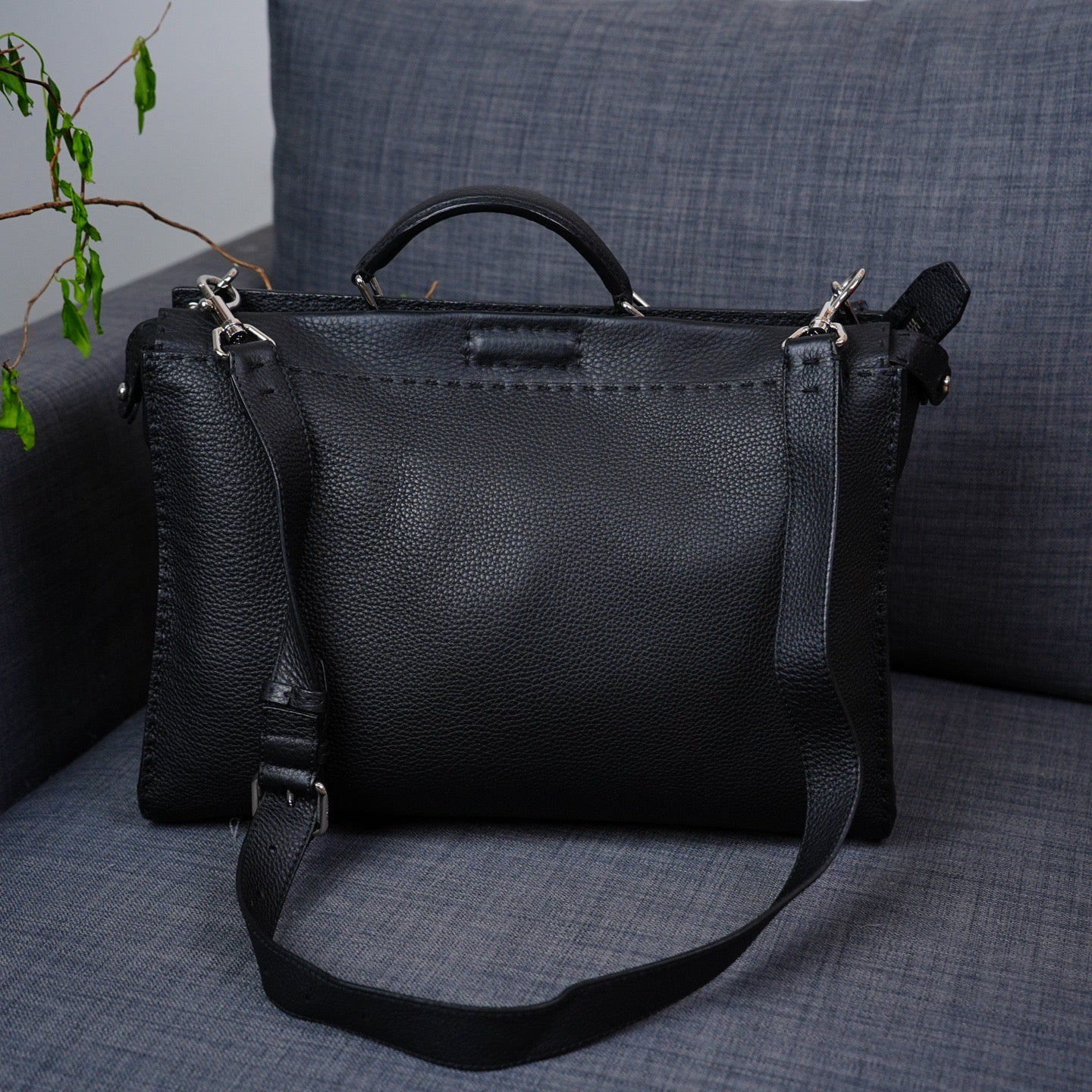 Fendi - Peekaboo - Calfskin - Black - (large)