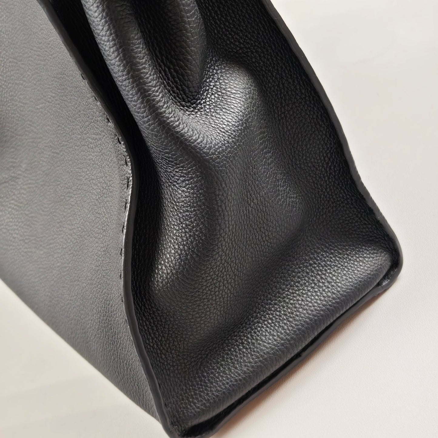 Fendi - Peekaboo - Calfskin - Black - (Other)