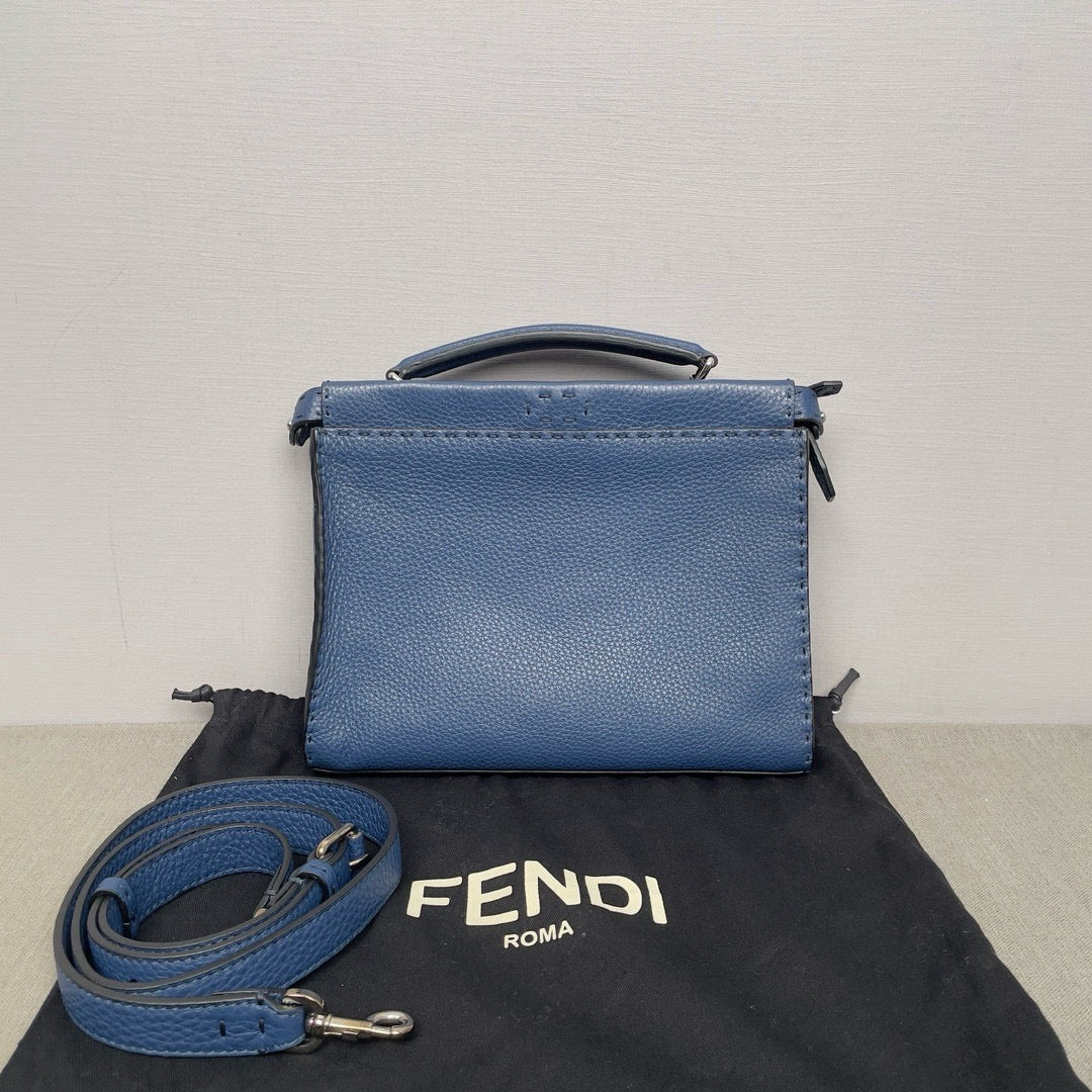 Fendi - Peekaboo - Calfskin - Blue - (medium)
