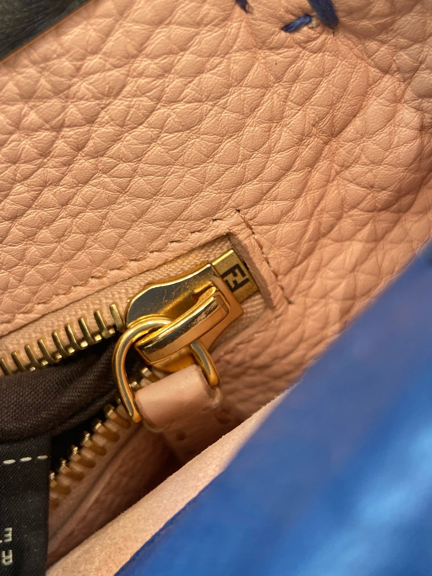Fendi - Peekaboo - Calfskin - Blue - (medium)