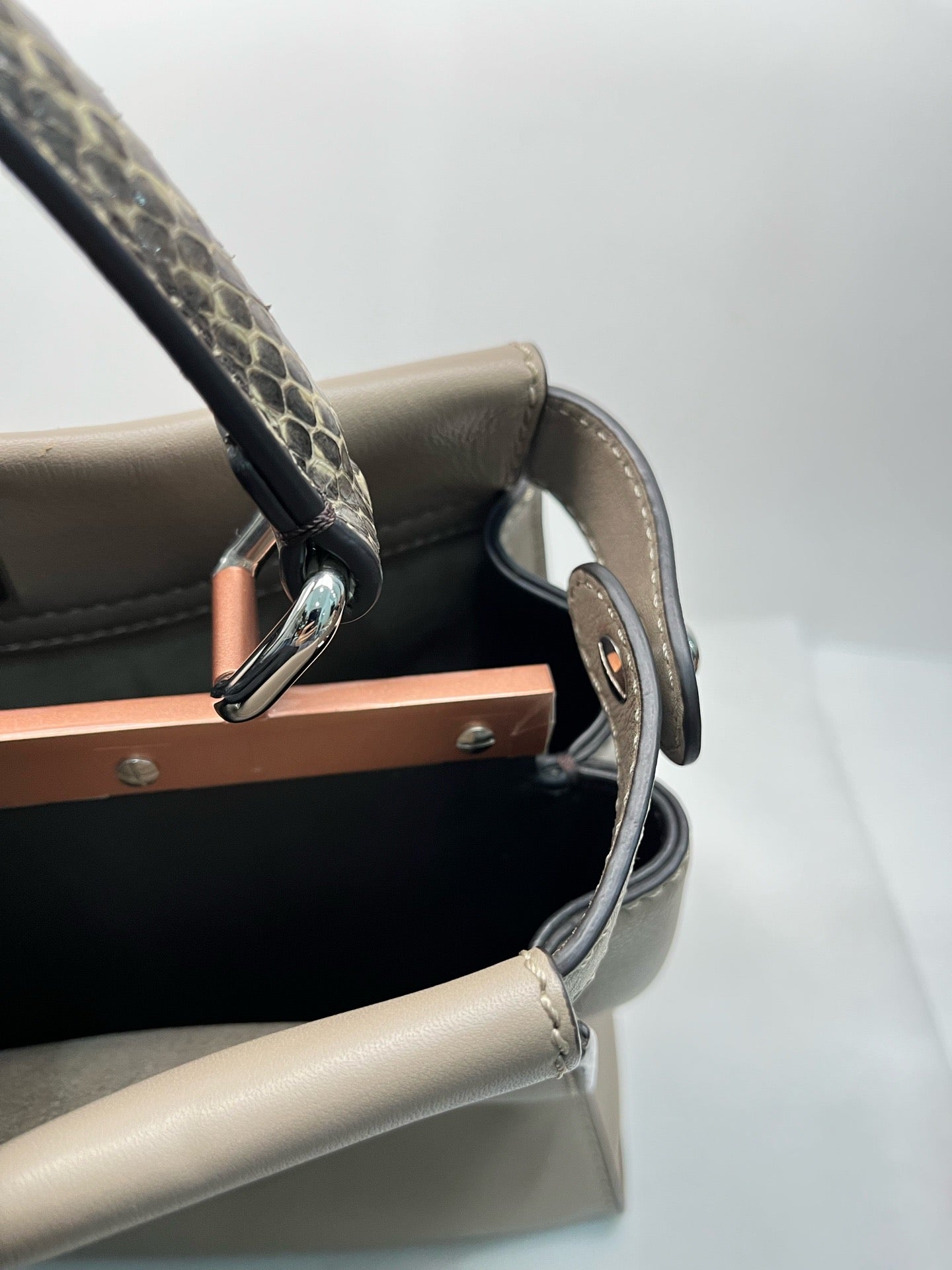 Fendi - Peekaboo - Calfskin - Grey - (medium)